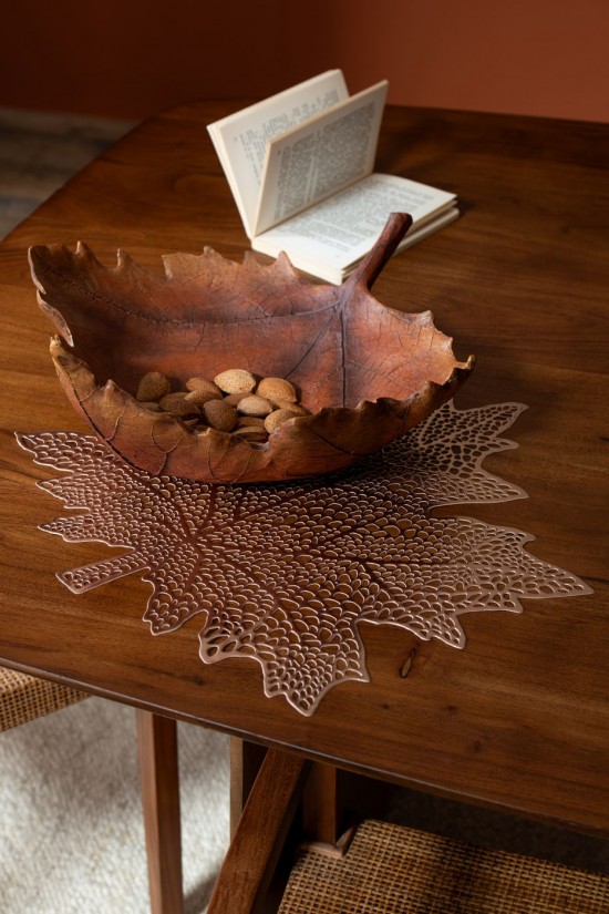 J Line Tovaglietta Leaf Plastica Marrone Mantel Individual Leaf Plástico Marrón.