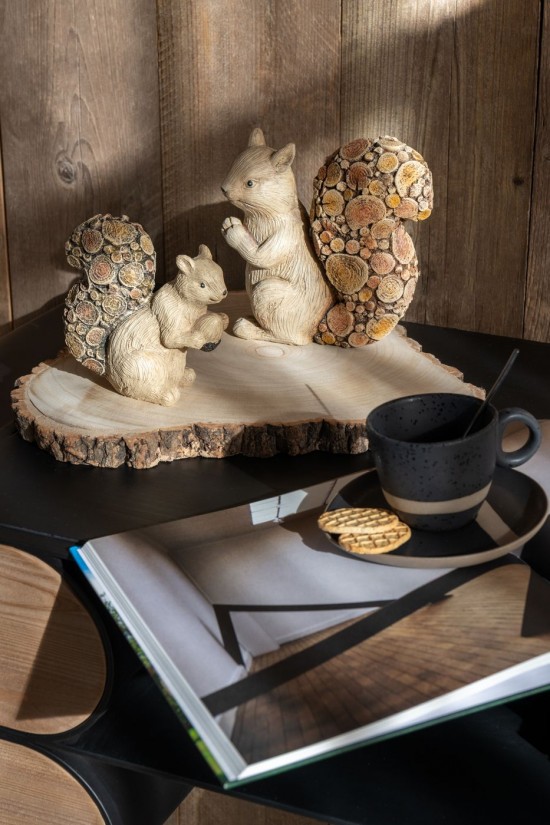 J Line Scoiattolo Effetto Legno Poliresina Naturale Small Ardilla Imitación Madera Poliresina Natural Small.