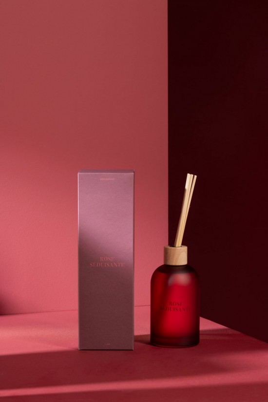 J Line Profumo D Ambiente Accords Essentiels Rose Seduisante 250Ml Difusor Accords Essentiels Rose Seduisante 250Ml.