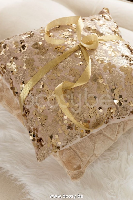 Jline Almohadon Lentejuela Terciopelo Champan Beis