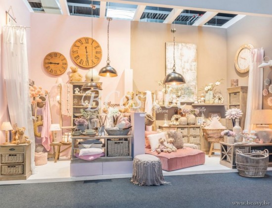 J Line Jline Chopping Board Round Wood Dark Brown Large chopping boards