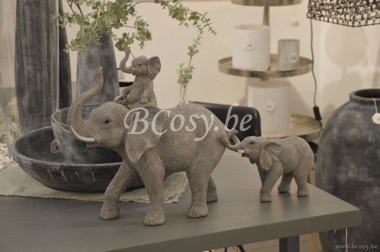 J Line Jline Elefant Stehend Mit Kind Auf Rücken Poly Grau elefanten