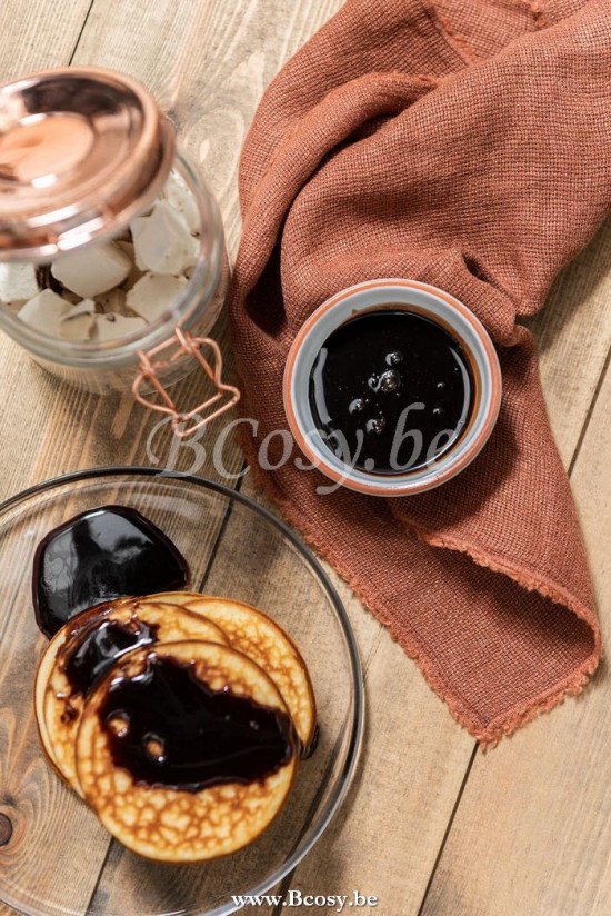 J Line 97048 Online Shopping Online Online E Shop Online Stolpen Klok Service de table Reseller Dealers Online Webshop Online Decoratie Glasstolpen Vertreter glocke glas Online Kopen Online Decorazion