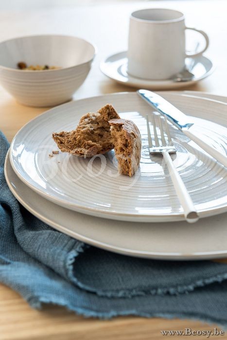 J Line 98314 Kopjes set de tasses avec sous tasse Koechenzubehoer Boutique Web Vente en ligne Decoratie Geschirr Cuisine Accessoires Koffietassen Design Dekoration set cup and saucer Tafelserviezen De