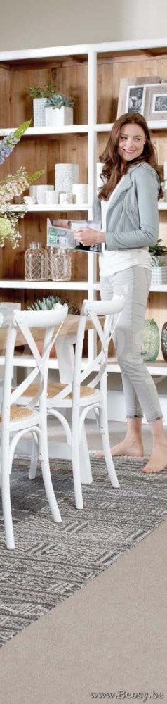 Lifestyle CHAISE CROSS BLANC ANCIEN