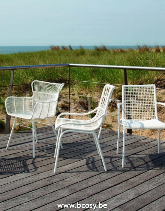 Lifestyle TUIN WINGCHAIR PALM BEACH ROYAL WHITE Lifestyle94 TUIN WINGCHAIR PALM BEACH ROYAL WIT