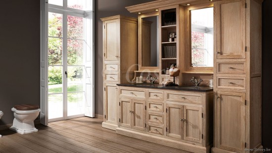 Cupboard left oak white wash Prananatha