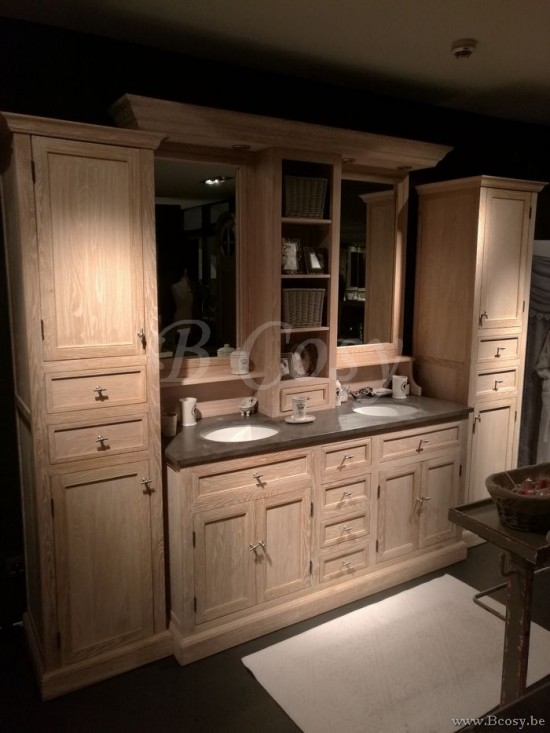 Cupboard left oak white wash