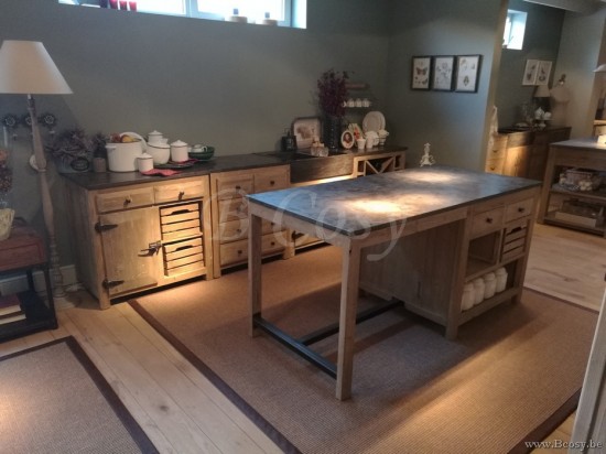 Landelijke Stijl Keukeneiland Met Tafel Natuursteen, Landelijke Buitenkeuken