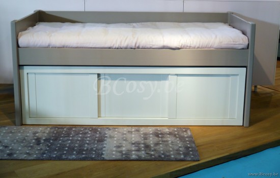 MathyByBols Mathy By Bols Meubelen voor Kinderen Kindermeubelen Meubelen voor tieners Kinderslaapkamers Raised high sleeper bench banquettes pour Lit surélevé Sofa fuer Hochbetten Kinderslaapkamer Raised highloft bed bench Raised high loft bed b