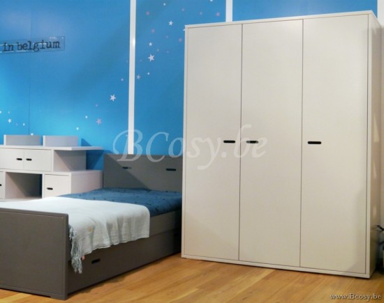 MathyByBols Mathy By Bols Kinderkleerkast Babykamerkast 3 Deuren Madaket 143