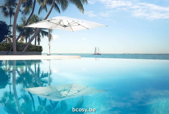 TUUCI Cantilever free pole Aluminium Umbrellas.