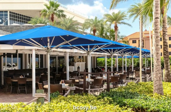 TUUCI Cantilever free pole Aluminium Umbrellas.