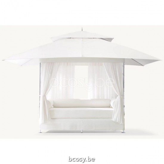 Tuuci Mercury Lounge.