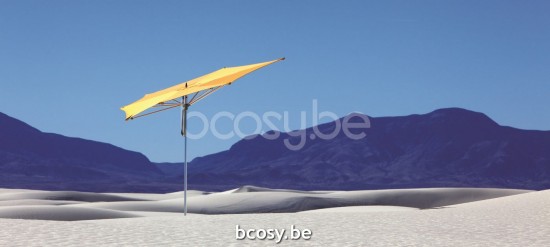 TUUCI Parasols droits à mât central en aluminium.