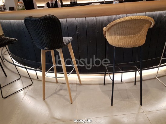 Vincent Sheppard Lily Tabouret de bar cadre en Bois Chêne naturel Lloyd Loom Noir.