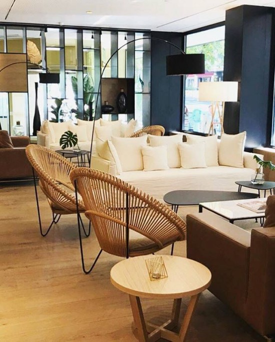 Vincent Sheppard Cruz Cocon cadre en Acier Revêtement en poudre noir Rotin Naturel.