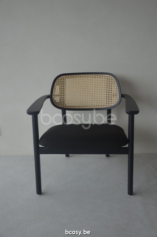 Vincent Sheppard Titus fauteuils avec accoudoirs cadre en Chêne Noir teinté Cuir Noir Vegan.