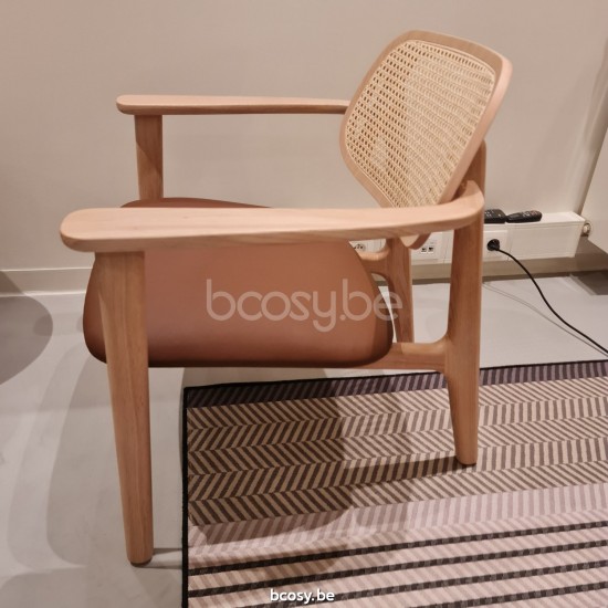 Vincent Sheppard Titus fauteuils avec accoudoirs cadre en Chêne Vernis naturel Cuir Marron végan.