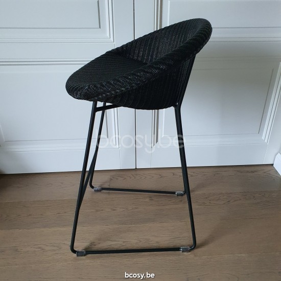 Vincent Sheppard Joe Halbhohe barhockers barstuhl barstuehle Rahmen aus Schwarz pulverbeschichtet Stahlkufen Schwarz Lloyd L