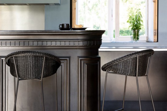 Vincent Sheppard Joe tabourets de comptoir cadre en avec piétement luge en acier Revêtement en poudre noir Lloyd Loom Noir.