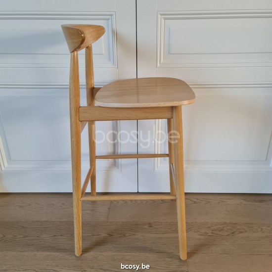 Vincent Sheppard Teo Tabouret de bar mi-hauteur cadre en Chêne Naturel Chêne Naturel.