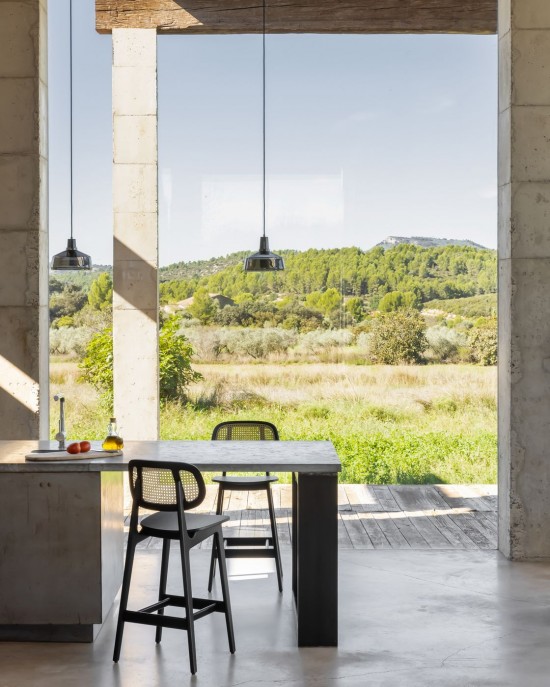 Vincent Sheppard Titus Barhocker H100 cm schwarz Titus Mittelhoher Barhocker Rahmen aus Schwarz gebeizt Eiche Schwarz gebeizt Eiche.