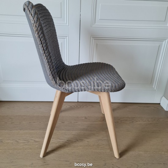 Vincent Sheppard Lily Stuhl Eiche Basis Lily Stuhl Rahmen aus Eiche Natur Holz Quarzgrau Lloyd Loom.