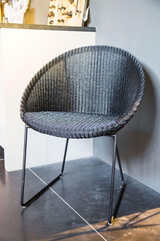 Vincent Sheppard Joe stuhl stuehle Rahmen aus Schwarz pulverbeschichtet Stahlkufen Schwarz Lloyd Loom.