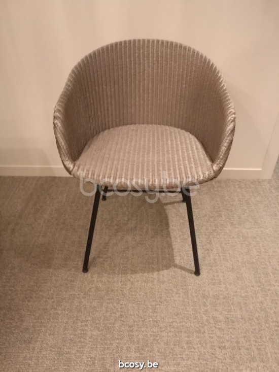 Vincent Sheppard Avril armstoelen Zwart Gepoedercoat Stalen A frame Nacré Lloyd Loom.