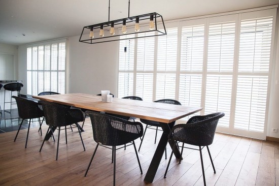 Vincent Sheppard Avril armstoelen Zwart Gepoedercoat Stalen A frame Zwart Lloyd Loom.