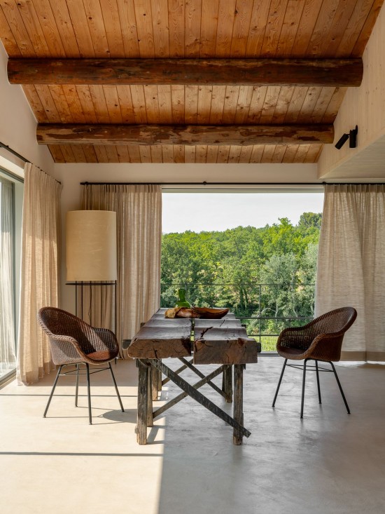 Vincent Sheppard Chaise Avril HB base A acier Avril Chaise de salle à manger avec dossier haut Cadre en Acier A Revêtement en poudre noir Lloyd Loom Wengé.