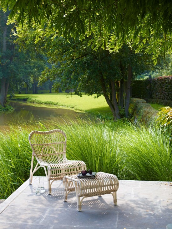 Vincent Sheppard Lucy fauteuils de jardin cocoon Cordon en osier Blanc cassé Polyéthylène.