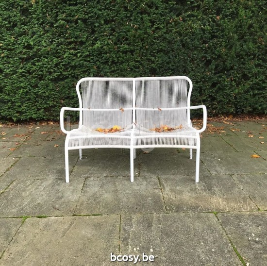 Vincent Sheppard Loop Sofa Cadre en Aluminium Blanc dune Corde Blanc dune Polypropylène.