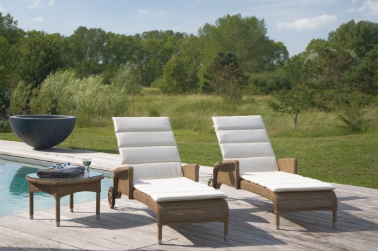 Vincent Sheppard Dovile Bain de soleil avec bras Lloyd Loom Nacré.