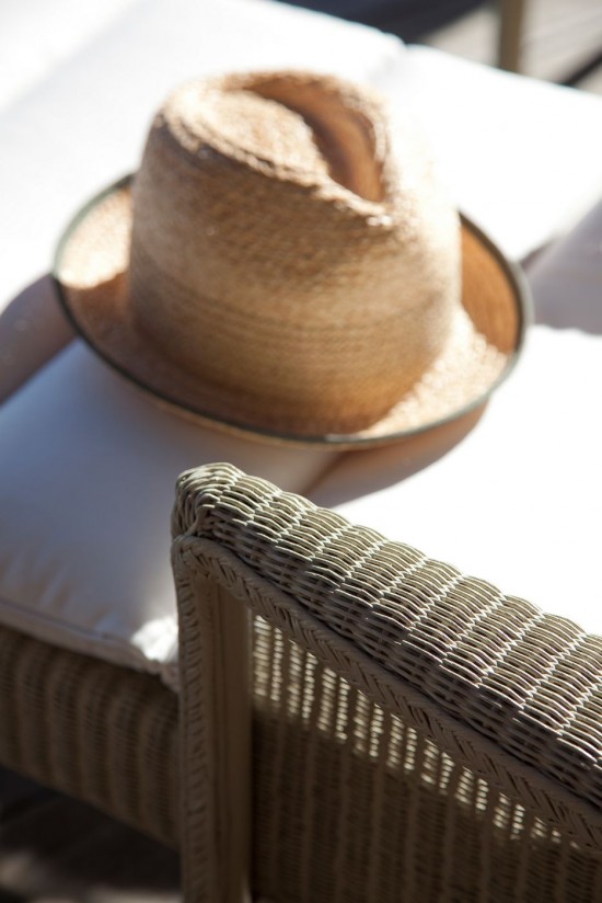 Vincent Sheppard Dovile Bain de soleil avec bras Lloyd Loom Nacré.