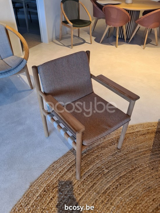 Vincent Sheppard Oda Stuhl Rahmen aus Flachs Stoffstreifen Polypropylen.