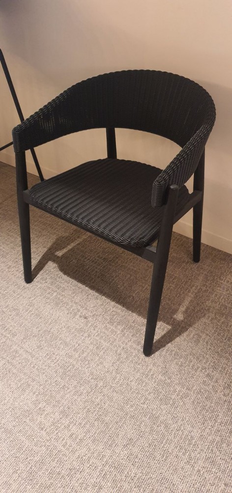 Vincent Sheppard Mona Stoel Geborsteld Zwart Teak Houten frame.