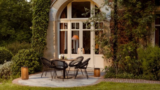 Vincent Sheppard Roxy garden outdoor dining chairs Black Steel frame Black Wicker-rope Polyethylene.