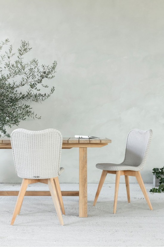 Vincent Sheppard Lena Tuinstoelen Onbehandeld Teak Houten frame Old Lace Wicker Polyethyleen.