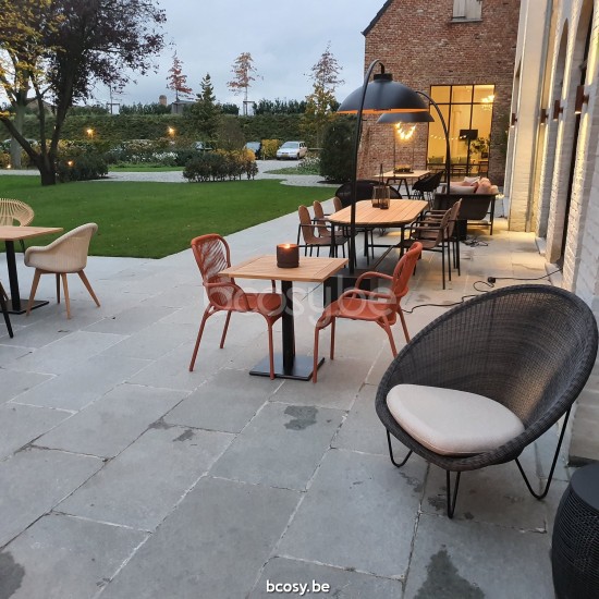 Vincent Sheppard LOOP Rope Chaise Loop Chaise cadre en Aluminium Terre cuite Cordon Crocheté Terre cuite Polypropylène.