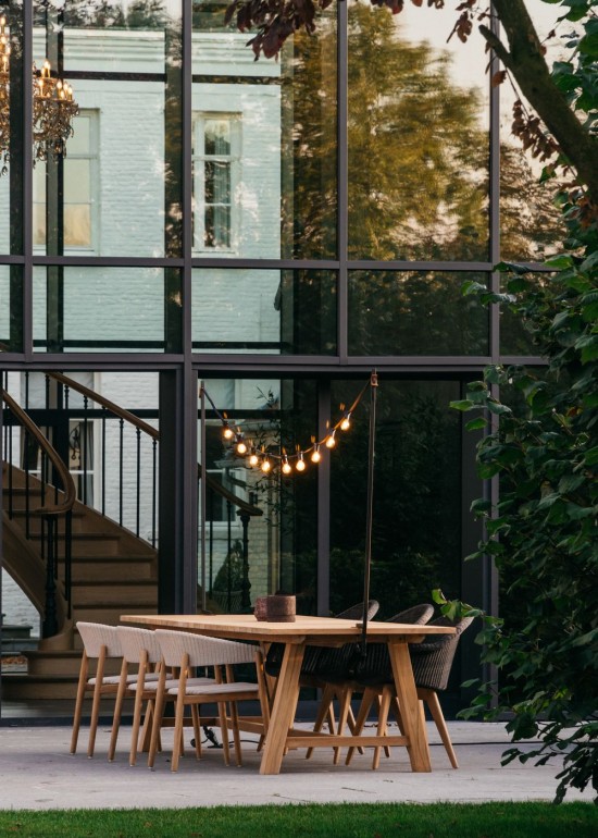 Vincent Sheppard Light My Table Suspensions pendant lights Suspended Overhead Lights Lamps Black Steel frame.