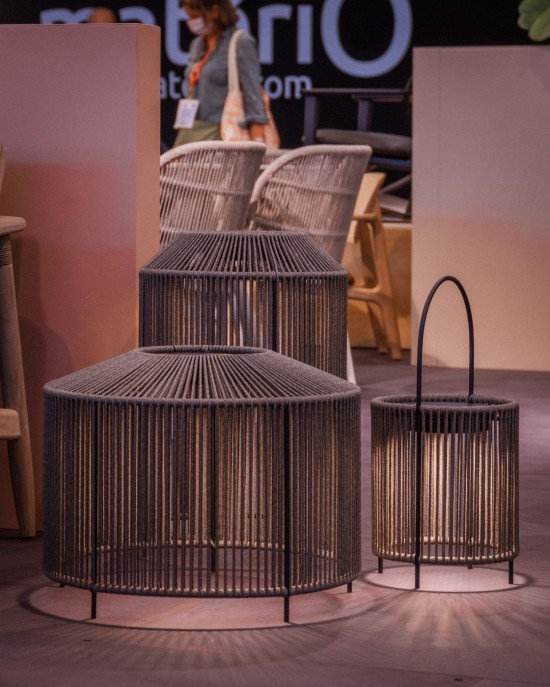 Vincent Sheppard Mora lanternes d'extérieurs cadre en Acier Noir Corde Gris fossile Polypropylène.