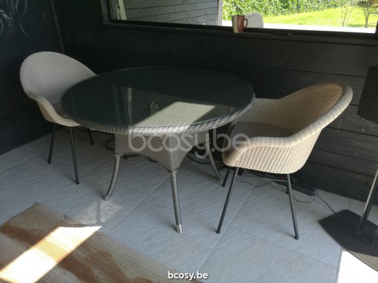 Vincent Sheppard Nimes Dia 130 Table ronde de jardin Lloyd Loom Oyster.