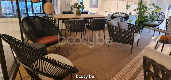 Vincent Sheppard Max Gartentisch Teakholzplatte 180x90 Rahmen aus Schwarz Aluminium Tischplatte Unbehandelt Teakholz.