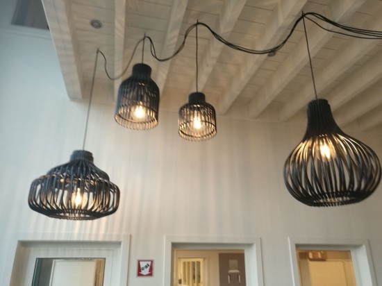 Vincent Sheppard Firefly Naturel Lampe pendante en rotin petite Rotin Noir.