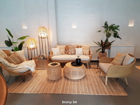 Vincent Sheppard Stehleuchte Sari L Sari Stehlampe Large Rahmen aus Schwarz Stahl Natürlich Rattan.