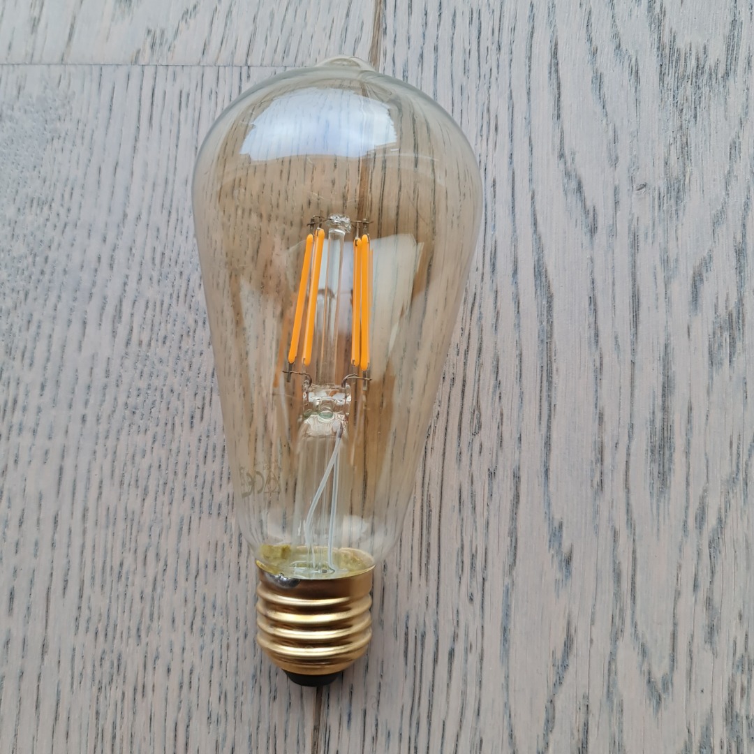 Led lamp Edison E27 Getint 4 Watt 2100 Kelvin Dimbaar - Led lampen-Ampoules-Bulbs - BCosy.be Lifestyle Webshop Boutique Web Vente Ligne Decoratie Meubelen Tuinmeubelen Verlichting Kleinmeubelen Wonen Landelijke stijl